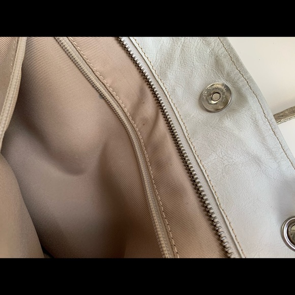 Innue Italian leather white snakeskin tote bag - Picture 14 of 16